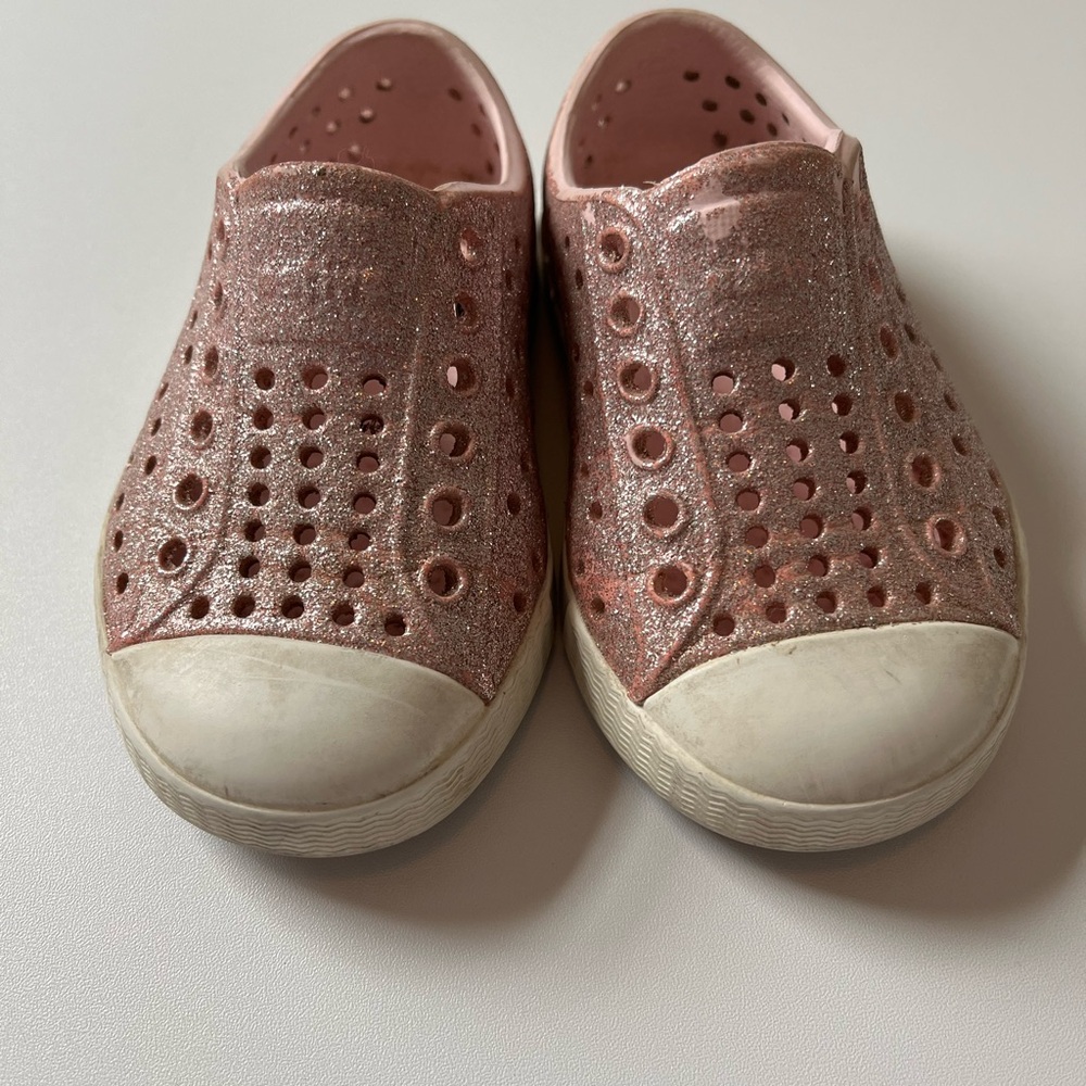 Native Kids Glittery Pink Water Shoes